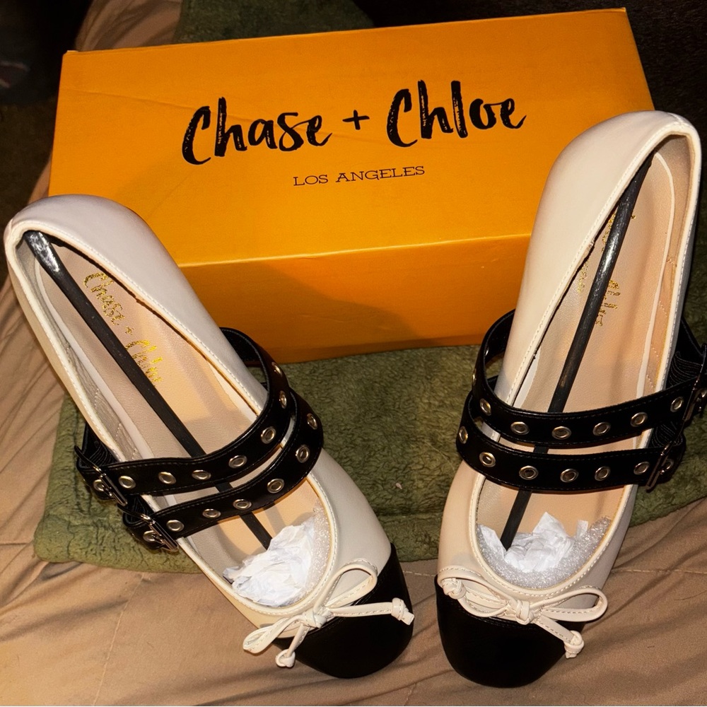 2 Tone Chase & Chloe Adorable Flats